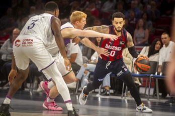 Howard ha hecho 21 puntos en el último cuarto pero no ha podido evitar la derrota.