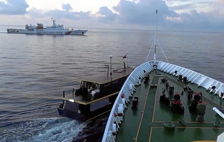 Barco chino y filipino rumbo de colisión.