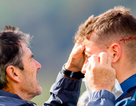 Julen Agirrezablak min hartu du entrenamenduan. (@AthleticClub) Julen Agirrezablak min hartu du entrenamenduan. (@AthleticClub)