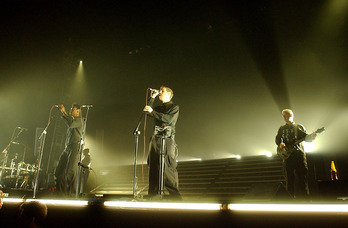 Concierto de Massive Attack en el Velódromo de Anoeta, en 2003. 