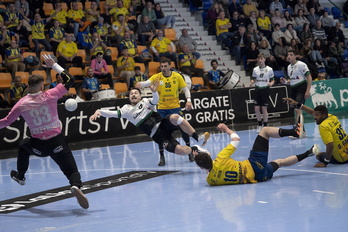 Se espera un derbi igualado este viernes en el Pabellón Anaitasuna.