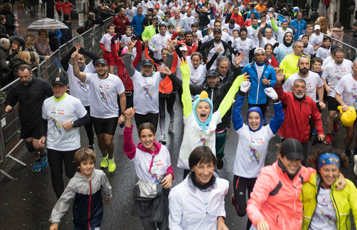 ‘Korrika Erresistentziarik Gabe!’ Unibertsitate Karreraren aurreko edizioa.