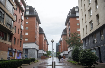 La problemática de la vivienda ha vuelto a ser motivo de debate en el pleno municipal.