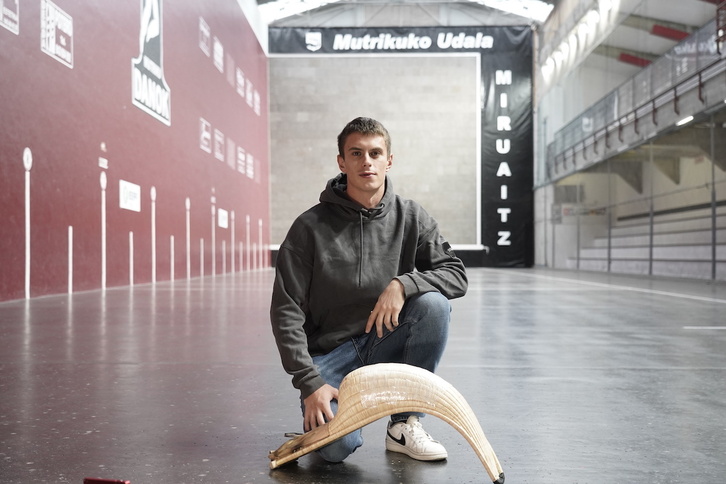 Mikel Mancisidor, Mutrikuko Miruaitz pilotalekuan.