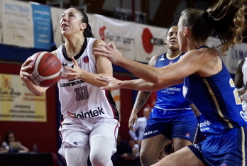 Laia Flores izan da Gernikaren burmuina Alcantarillako deman.