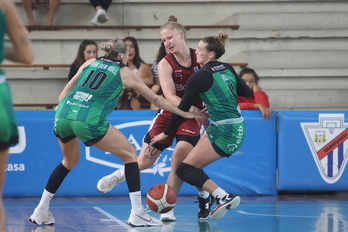 Natalie Van den Adel, clave en el triunfo araskizale en Vigo.