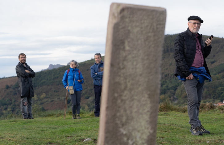 Urruña eta Bera artean dagoen Ibardin mendian egiteko itzuli erraz bat proposatzen du Mugako Bidea audiogidak.