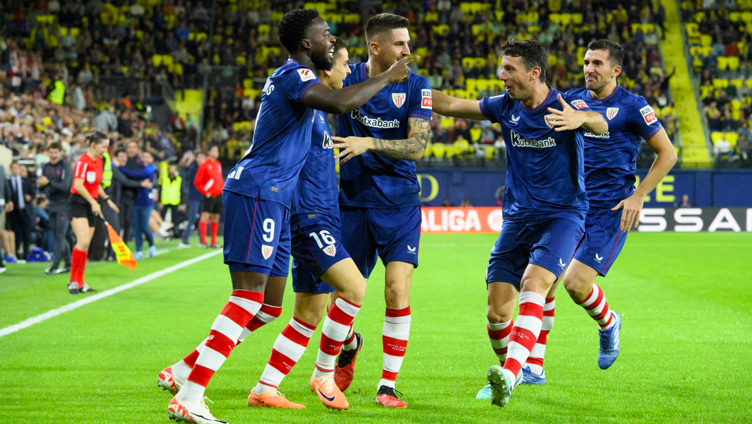 I&ntilde;igo Ruiz de Galarretak bere lehen gola egin zuen Lehen Mailan Vila-realen kontra. (@AthleticClub)