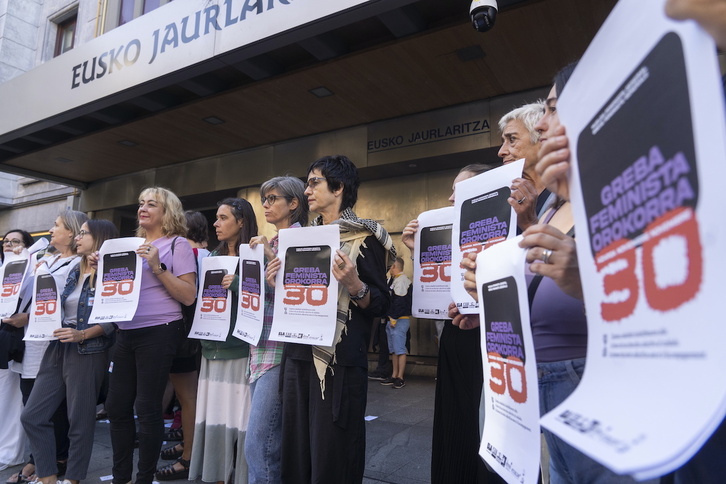 Comparecencia en Bilbo para impulsar la Huelga General Feminista del día 30.