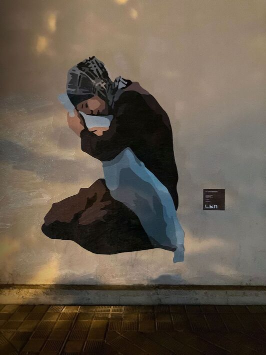 La obra de LKN ‘La catástrofe’ denuncia la situación en Gaza.