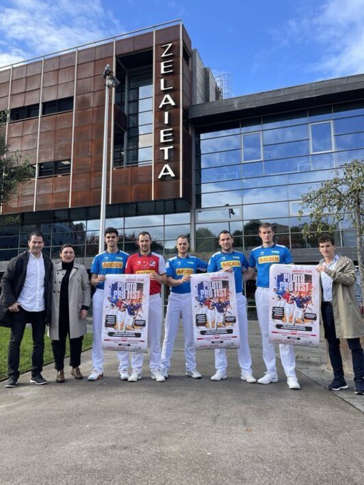 Morgaetxebarria, Elordi, Jaka eta Mariezkurrenarekin batera, Zornotzan izan da gaur Unai Laso.