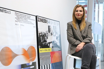 Vanesa Fernandez Guerra, bere bulegoan.