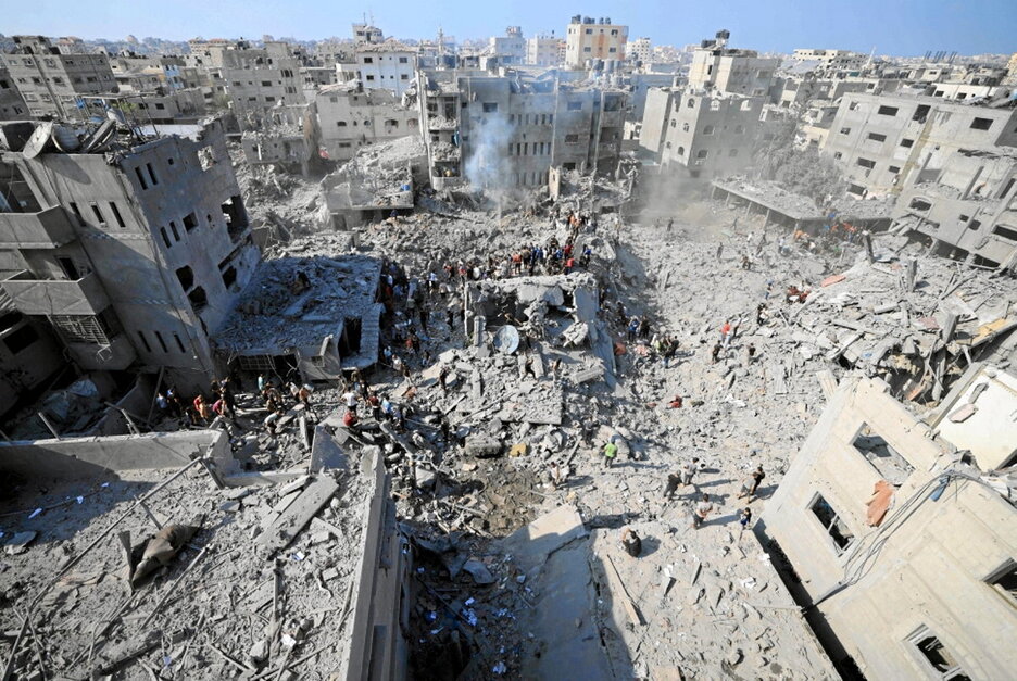 Gazako suntsiketaren irudia. Gazako suntsiketaren irudia.