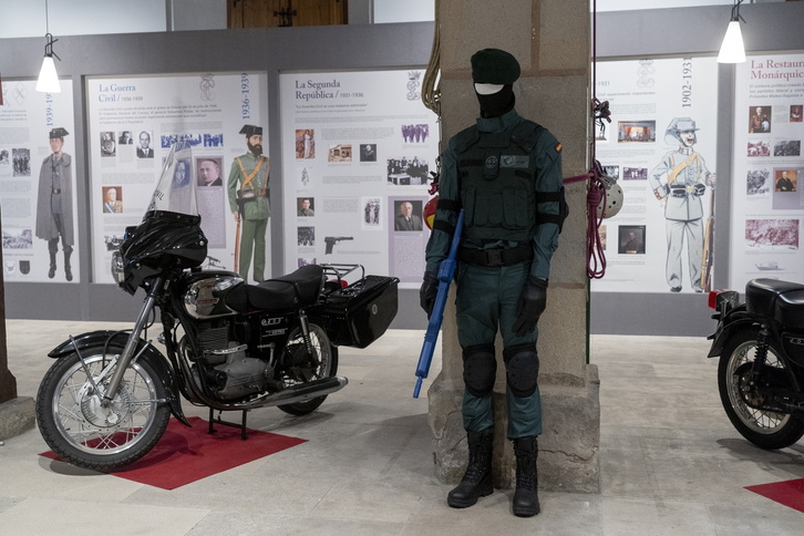 La Guardia Civil expone en Iruñea su historia.