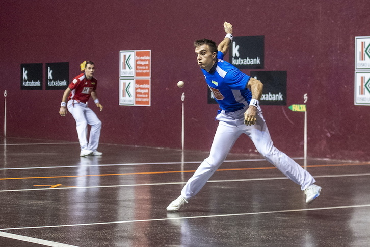 Jon Ander Peñak Jaka gainditu du Zumarragan.