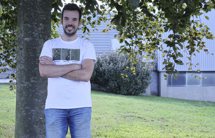 Adrian Bozal-Leorri EHUko ikertzailea.