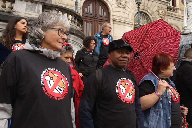Unas 100 asociaciones han puesto en marcha la campaña ‘¡Soy tu vecino/a, pero sin padrón no existo!’.