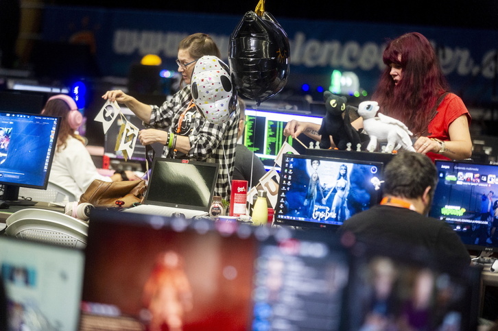 Euskarazko bideojoko bat garatzea da erronka. Irudian, Euskal Encounter ekitaldiaren azken edizioa.