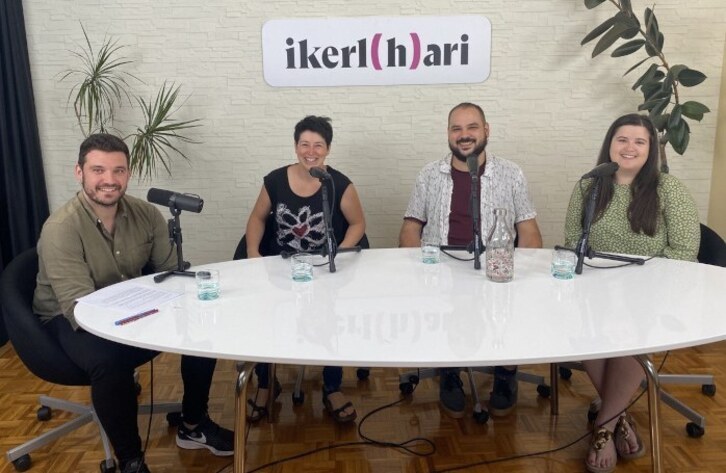 'Ikerl(h)ari' podcastaren lehenengo atalaren irudia.