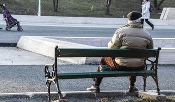 Bakardadea eta gizarte isolamenduak osasun fisiko eta mental arazo larriak eragin ditzake. 