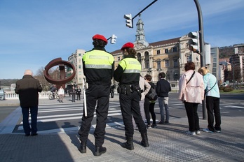 Agentes de la Policía Municipal de Bilbo.