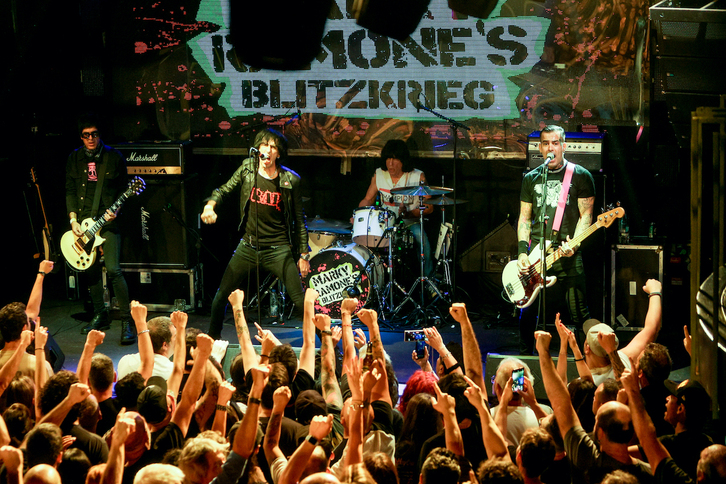 La banda de Marky Ramone, en una actuación en Madrid en junio.