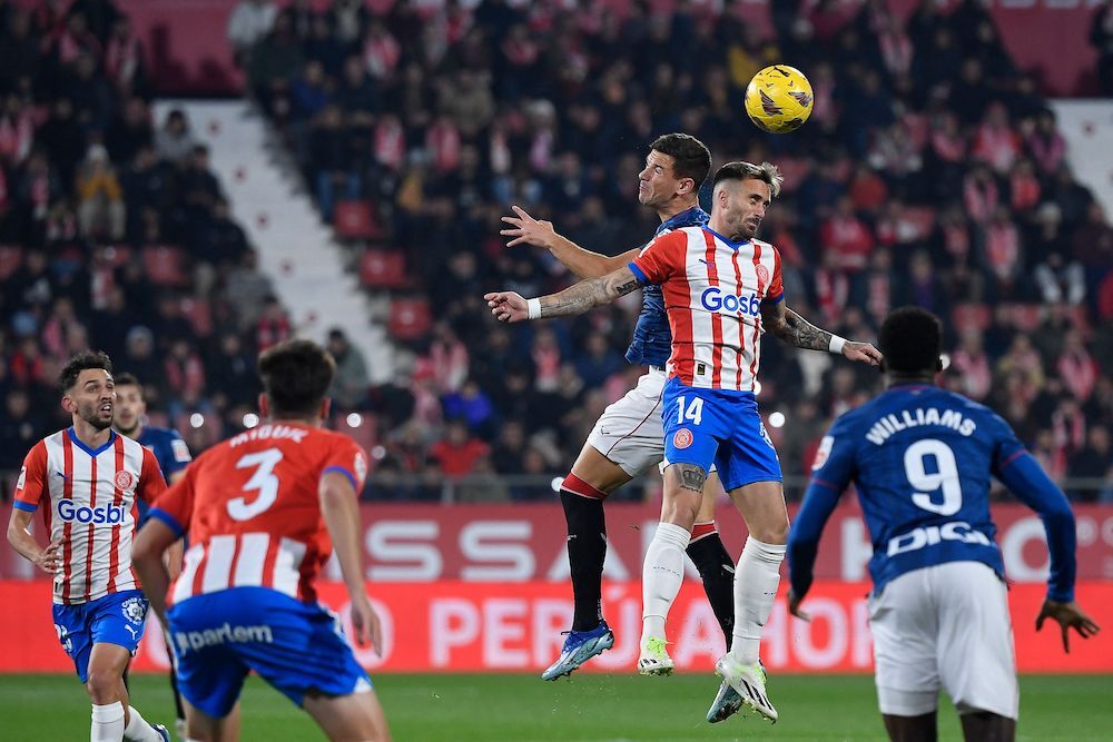 El Athletic ha jugado en Girona con la camiseta azul del 125 aniversario. (Josep LAGO / FOKU) El Athletic ha jugado en Girona con la camiseta azul del 125 aniversario. (Josep LAGO / FOKU)