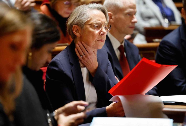 La primera ministra, Élisabeth Borne, durante la sesión de este miércoles.