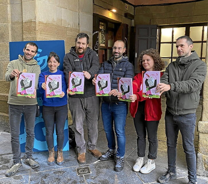 Bildumaren aurkezpena, Donostian.