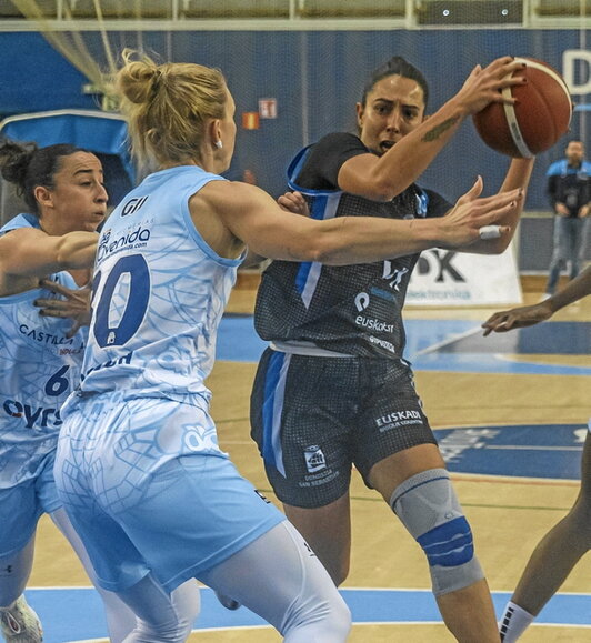 IDK peleó de lo lindo ante Perfumerías Avenida.