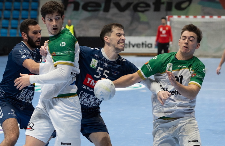 Helvetia Anaitasuna ha tenido que dejarse todo para doblegar a Benidorm.