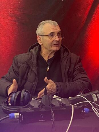 Jean Mixel Bedaxagar NAIZ Irratiaren azokako gunean