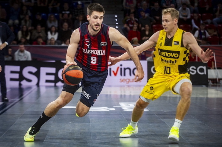 Con 25 puntos, ha sido Vanja Marinkovic el principal artillero del Baskonia.