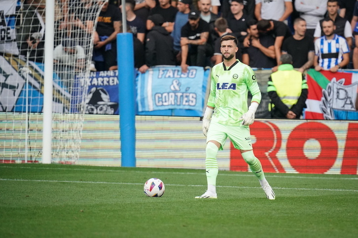 Sivera es el portero titular del Alavés desde la pasada campaña.