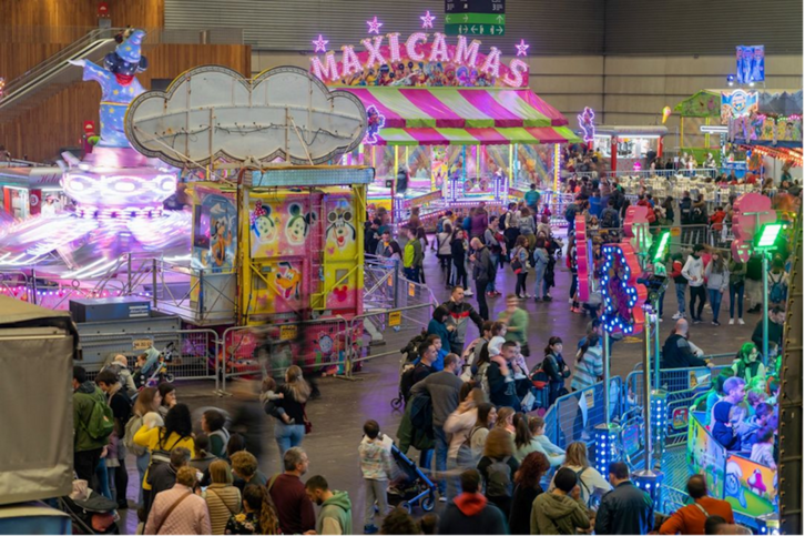 Jende ugari gerturatzen da urtero Umeen Gabonetako Parkera.