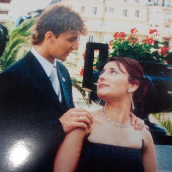 Iñigo y Nekane Idiakez, dos hermanos que por su relación con la Real sufrieron en Madrid muy cerca la muerte de Aitor Zabaleta.