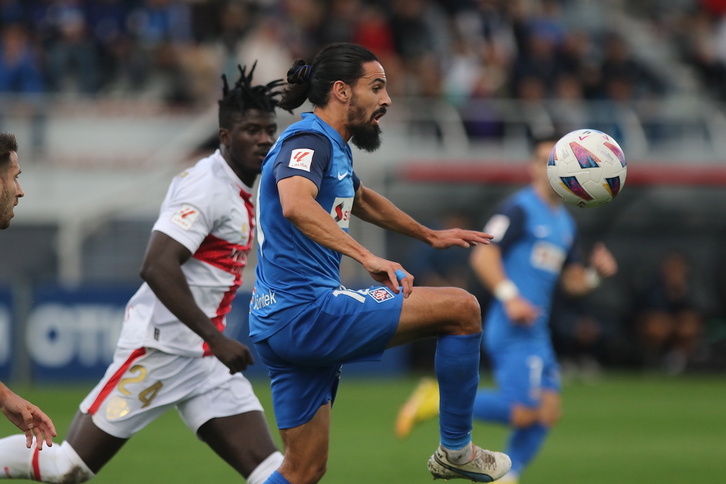 El Amorebieta necesita sumar de tres en tres con extremada urgencia.