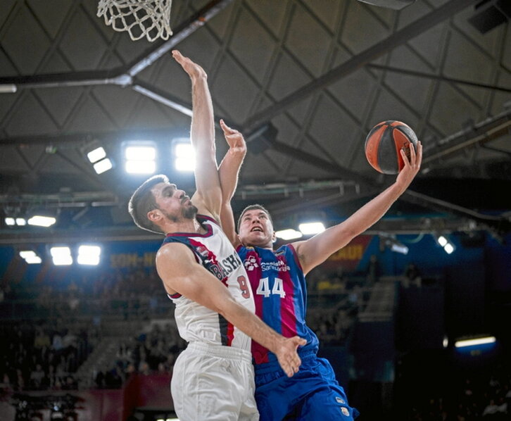 Baskonia poco pudo hacer ante el Barça.