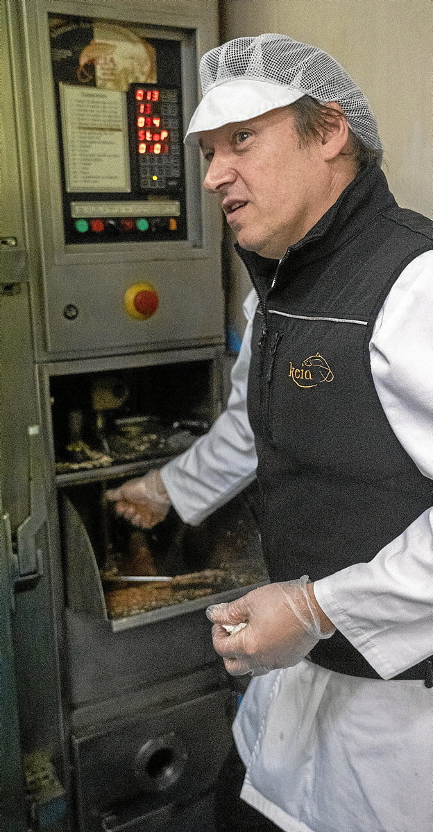 Gaxen Ortuzar, labearen aurrean. 