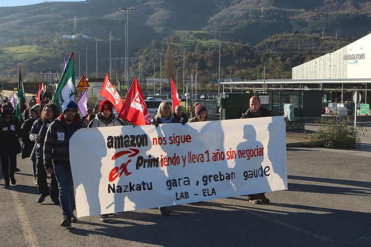Amazoneko langileen manifestazioa, Trapagaranen. 