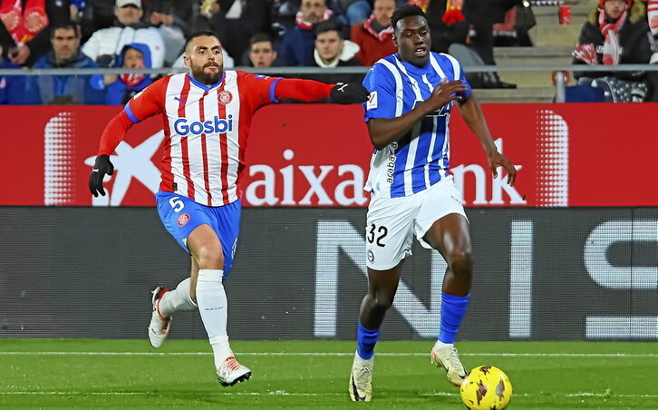 El Alavés confió todo su ataque a Samu, que no tuvo su noche y tampoco estuvo bien acompañado.