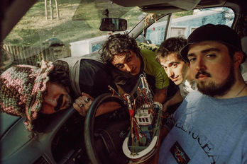 EZEZEZ taldearen bigarren diskoa da ‘Katuzaldia’.