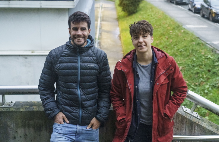 Beñat Larrinaga eta Ane Arbillaga, Deustuko unibertsitateko irakasle eta ikerlariak.