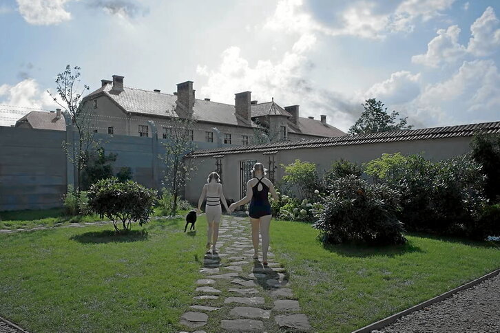 Escena de «La zona de interés», película aterradora sobre el Holocausto que ha cosechado unos cuantos premios, entre ellos el Gran Premio del Jurado en Cannes.