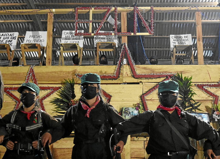 Milicianas durante el discurso del subcomandante Moisés el pasado 1 de enero en el 30º aniversario del levantamiento. Fotografías: Orsetta Bellani