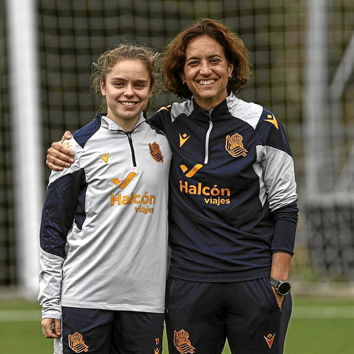 Cecilia Marcos eta Natalia Arroyo, Zubietan.