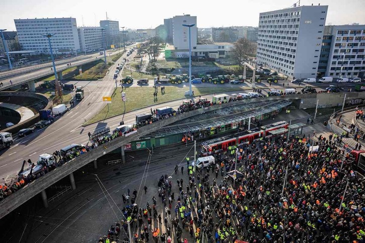 Protesta de agricultores en Halle, este de Alemania