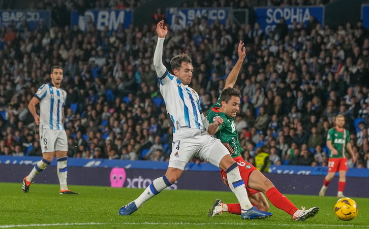 Zubimendi es un valor seguro en el pivote txuri-urdin.