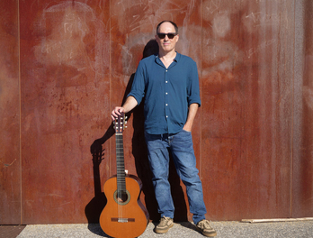 Xabi San Sebastian musikaria.