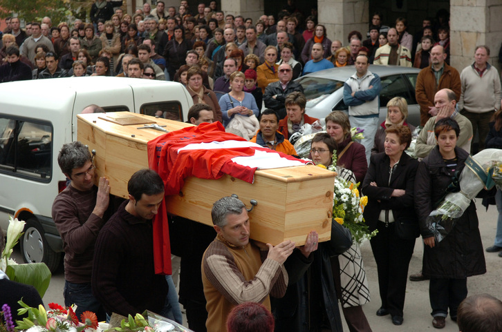 Xabier Zubieta eta Juan Mari Pikabearen hileta, Beran.